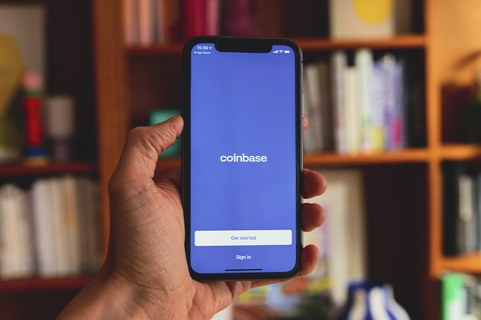 Assinatura da Coinbase exclui taxas e reembolsa até US$ 1 milhão