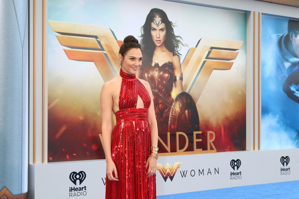Mulher-Maravilha 3: Gal Gadot diz que roteiro já está sendo escrito
