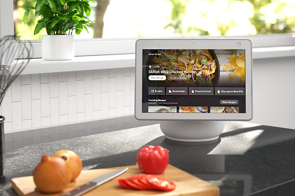 Echo Show 10: novo recurso faz Alexa conversar de forma natural
