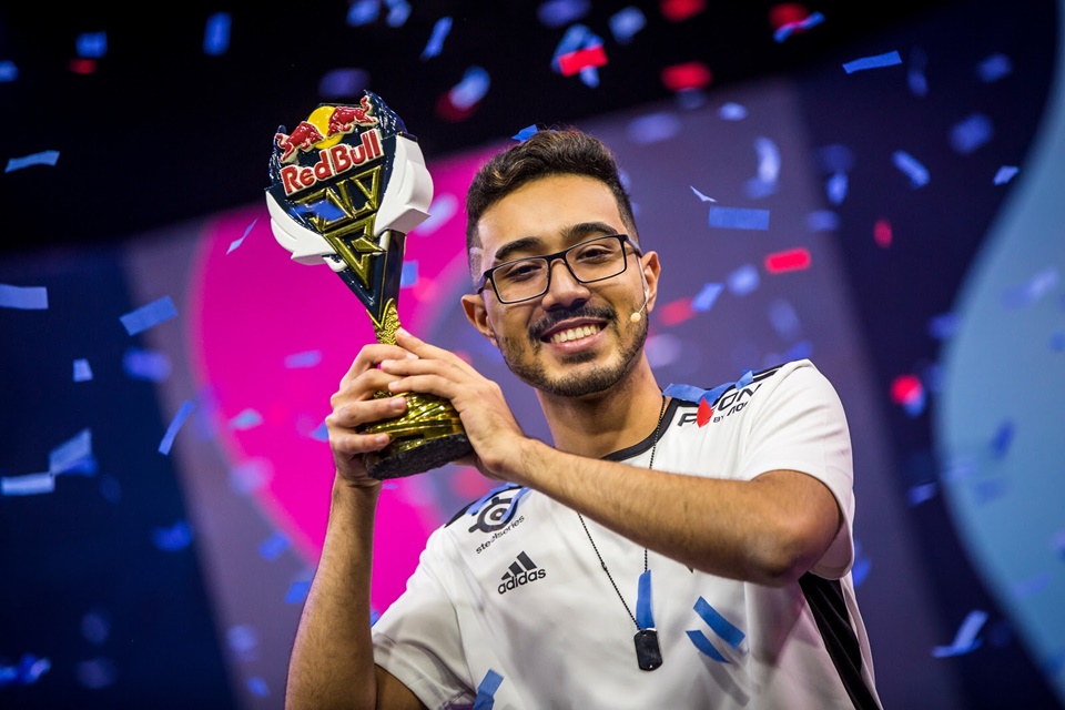 League of Legends: carioca de 22 anos é campeão de torneio x1
