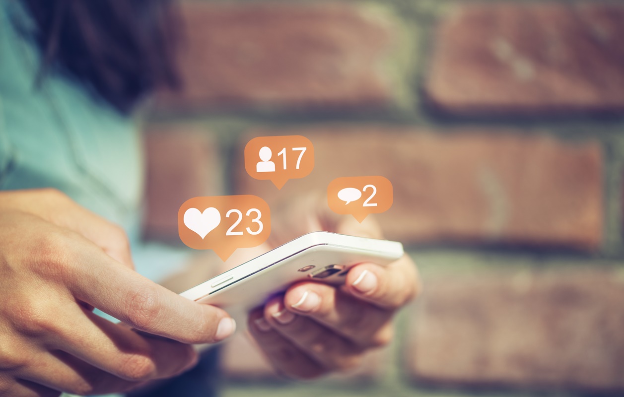 Busca por recompensa nas redes sociais e ansiedade geram ciclo vicioso
