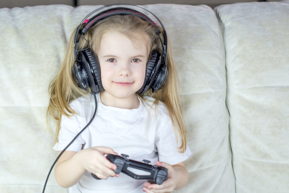 Crianças brasileiras estão entre as mais viciadas em tecnologia