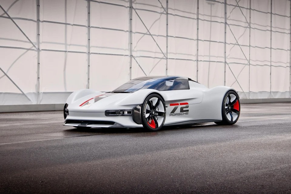 Gran Turismo 7 revela o carro exclusivo Porsche Vision GT