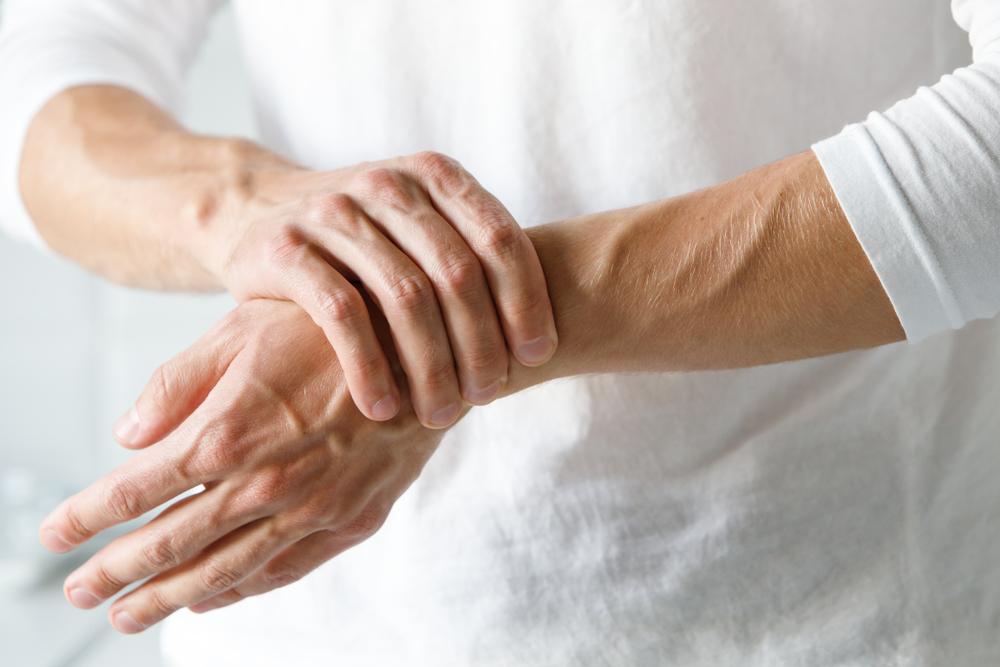  Rheumatoid arthritis is inflammation of the joints (Source: Shutterstock/Reproduction)