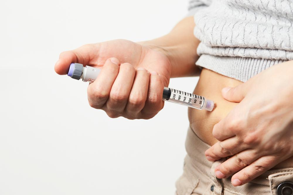The treatment of type 1 diabetes mellitus requires the continuous application of insulin (Source: Shutterstock/Reproduction)