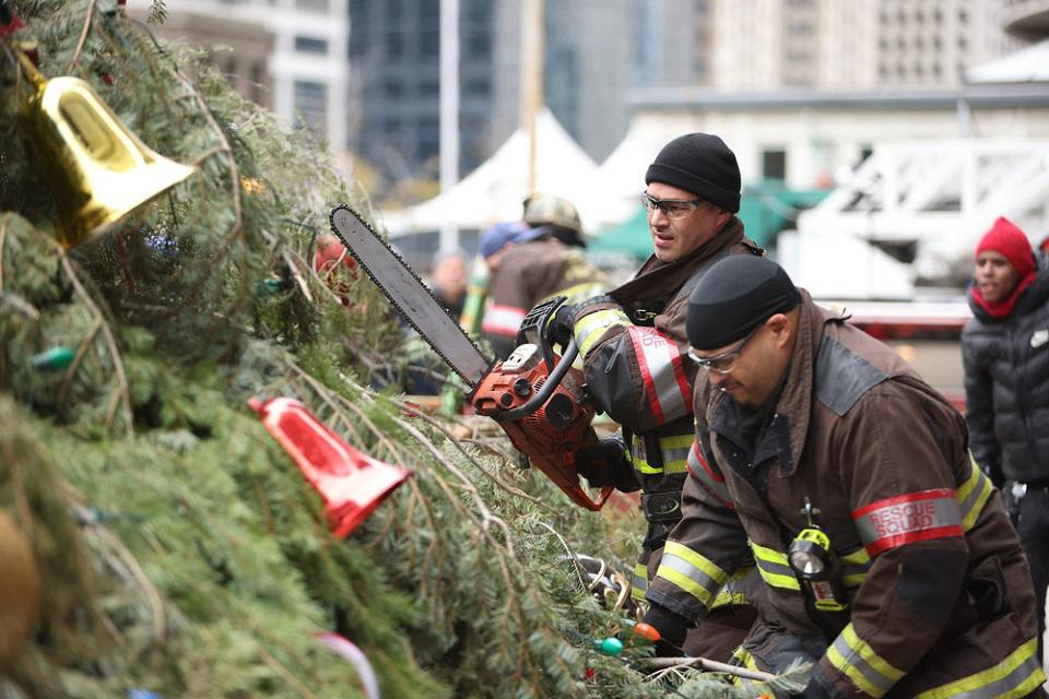 Chicago Fire 10x9: bombeiros se preparam para o Natal (recap)