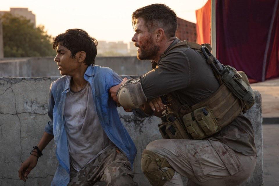 Resgate 2: veja primeira imagem do filme da Netflix com Chris Hemsworth