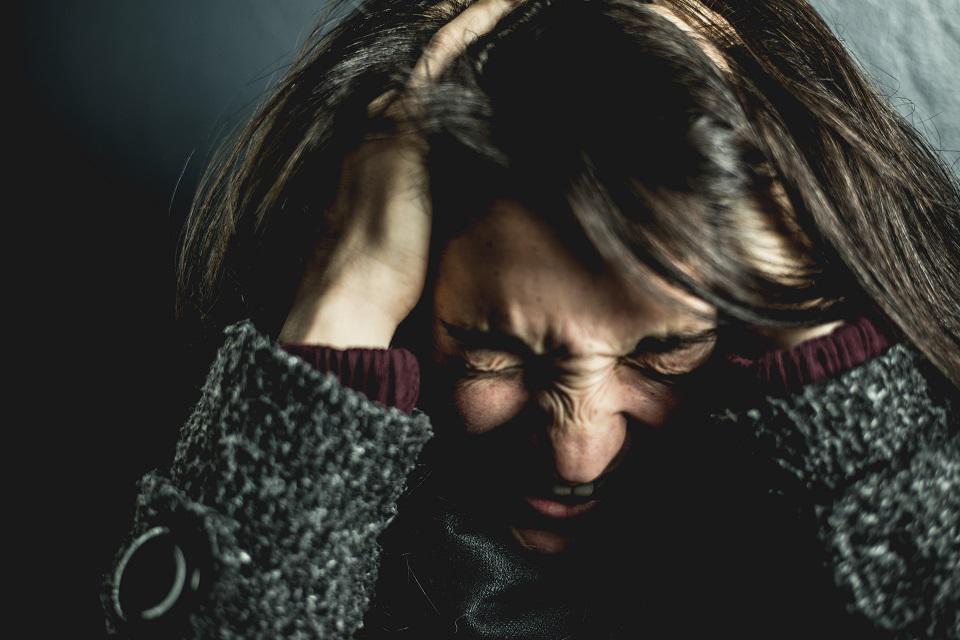 Crise de ansiedade: o que é e quais são os seus sintomas
