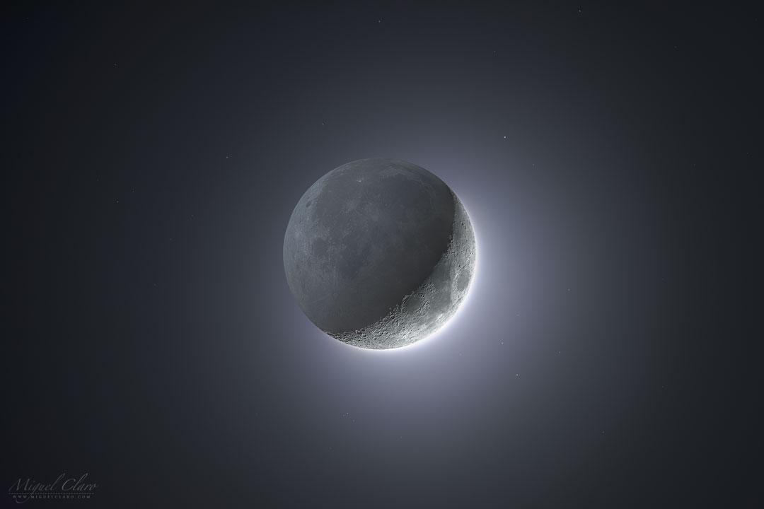 The crescent moon