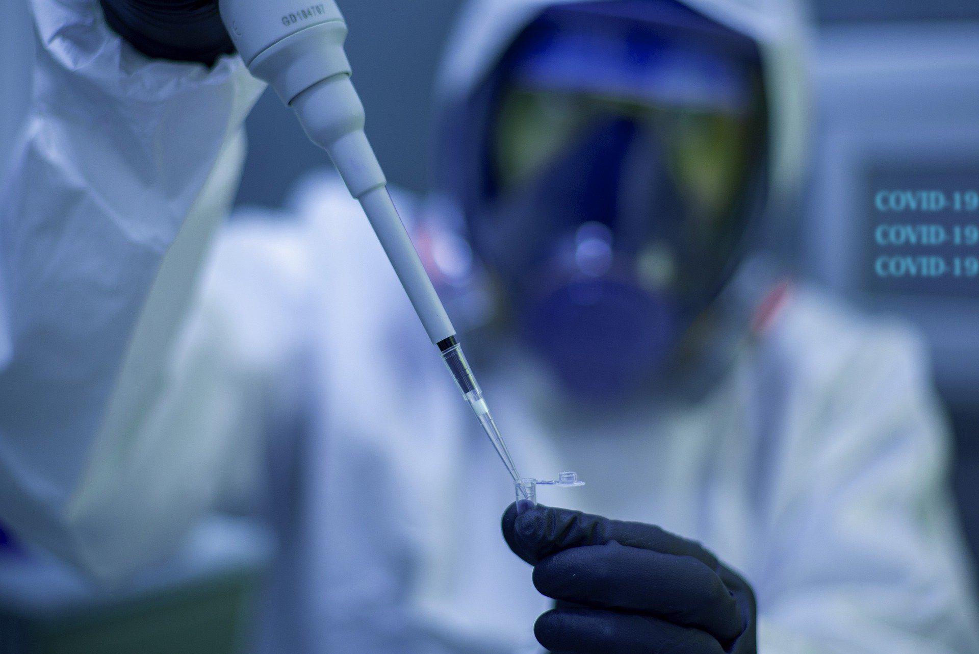 Fiocruz recebe autorização para produzir o IFA da vacina AstraZeneca em território nacional (Fonte: Pixabay/Fernandozhiminaicela)