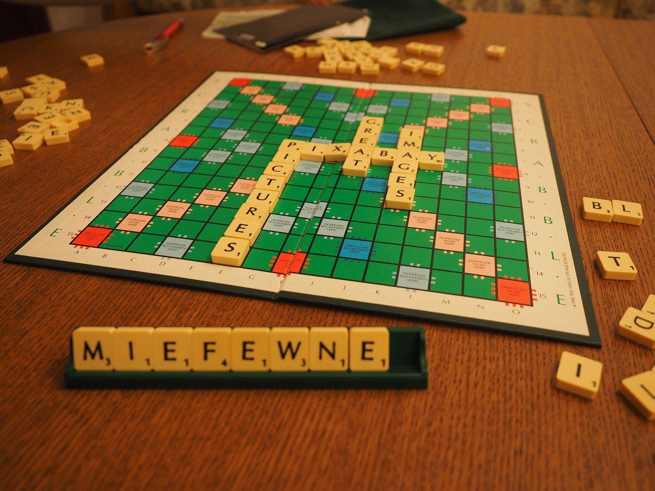 Scrabble tambiÃ©n estÃ¡ disponible como un popular juego de mesa.  (Fuente: Pixabay/Hans/ReproducciÃ³n)