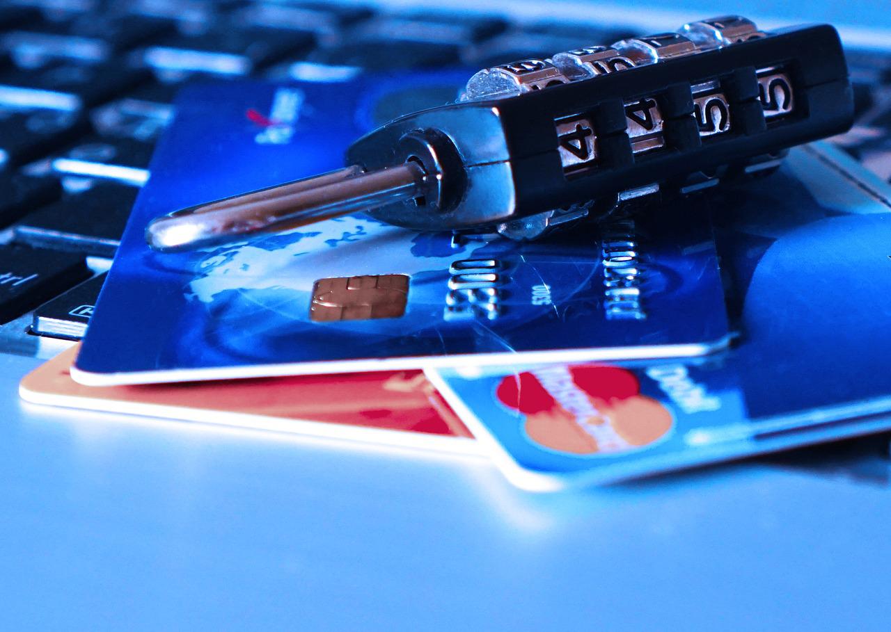 Ataques de força bruta podem obter número de cartão de crédito em 6 segundos. (Fonte: Pixabay/TheDigitalWay/Reprodução)