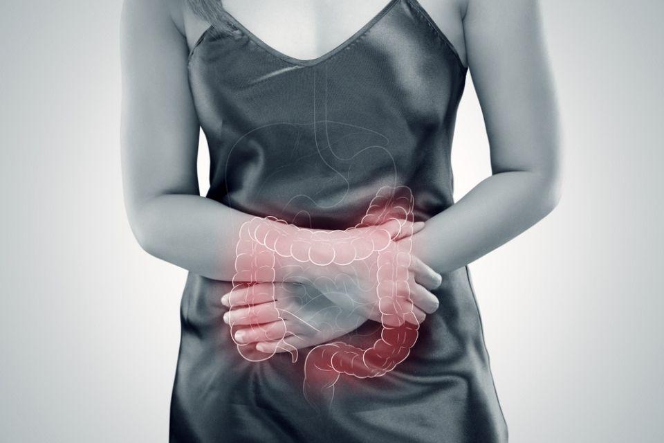 Entenda o que é obstrução intestinal, sintomas e tratamento