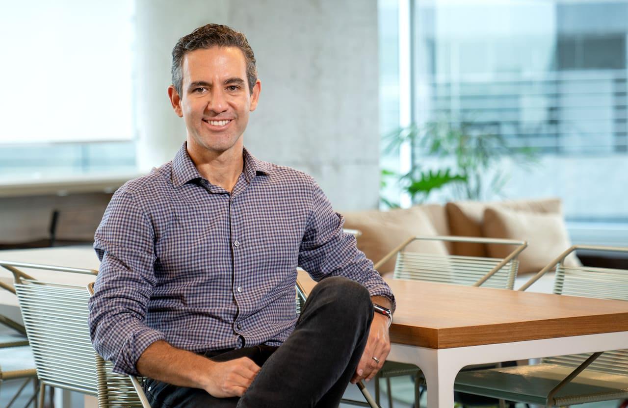 Cofundador do Nubank, David Vélez continua dando as cartas na fintech após IPO. (Fonte: Nubank/Reprodução)