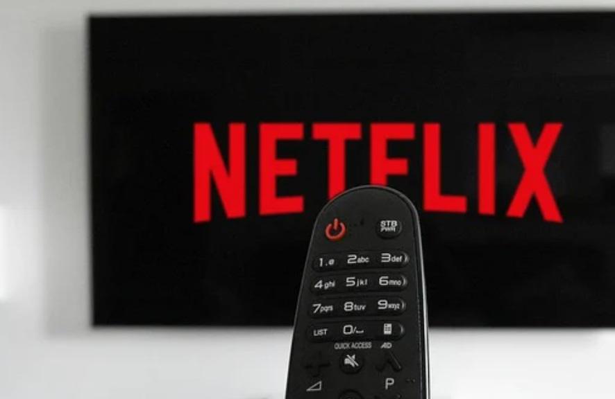 Netflix não atinge meta de novos assinantes e ações despencam