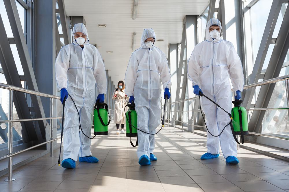 Desinfetantes como aqueles usados no combate ao coronavírus podem causar intoxicação (Fonte: Shutterstock)
