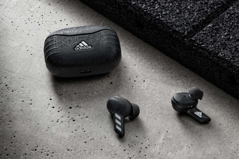 Adidas lança novos fones de ouvido para esportistas