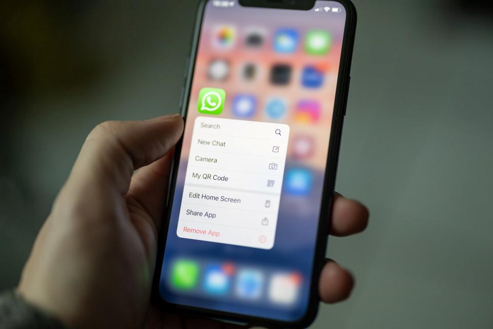 WhatsApp remove download automático de fotos em chats temporários