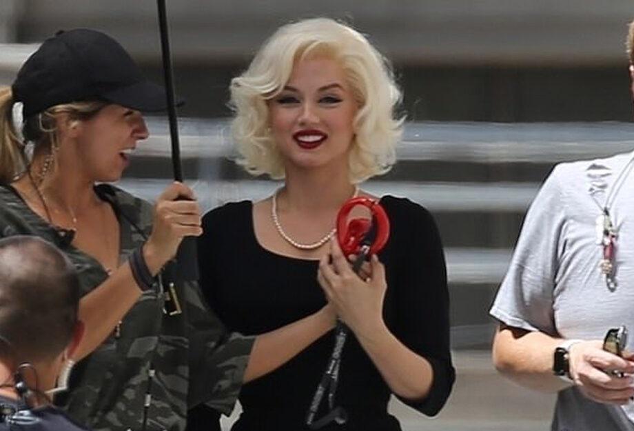 Ana de Armas appeared as Marilyn Monroe for the filming of Blonde.  (Netflix/Play)