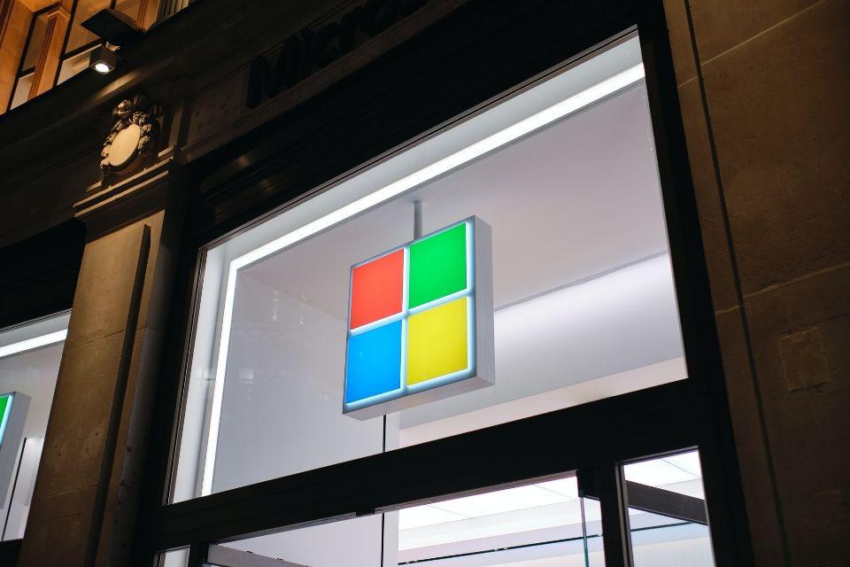 Microsoft divulga relatório com crescimento em nuvem e Windows