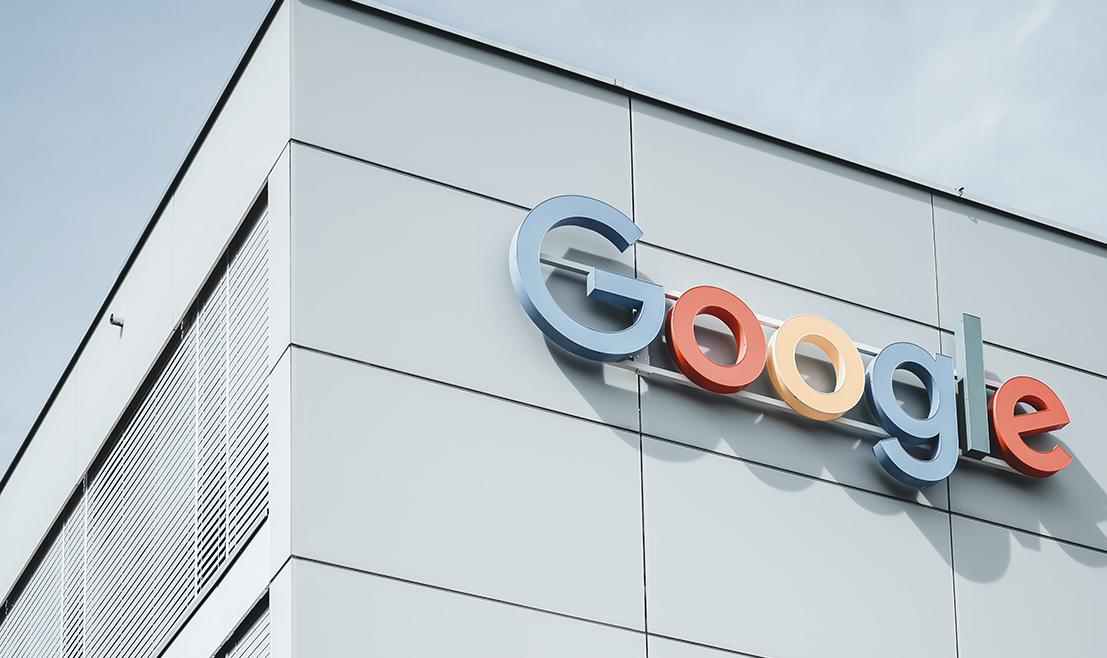 Pesquisador de IA é demitido por ‘desafiar’ Google
