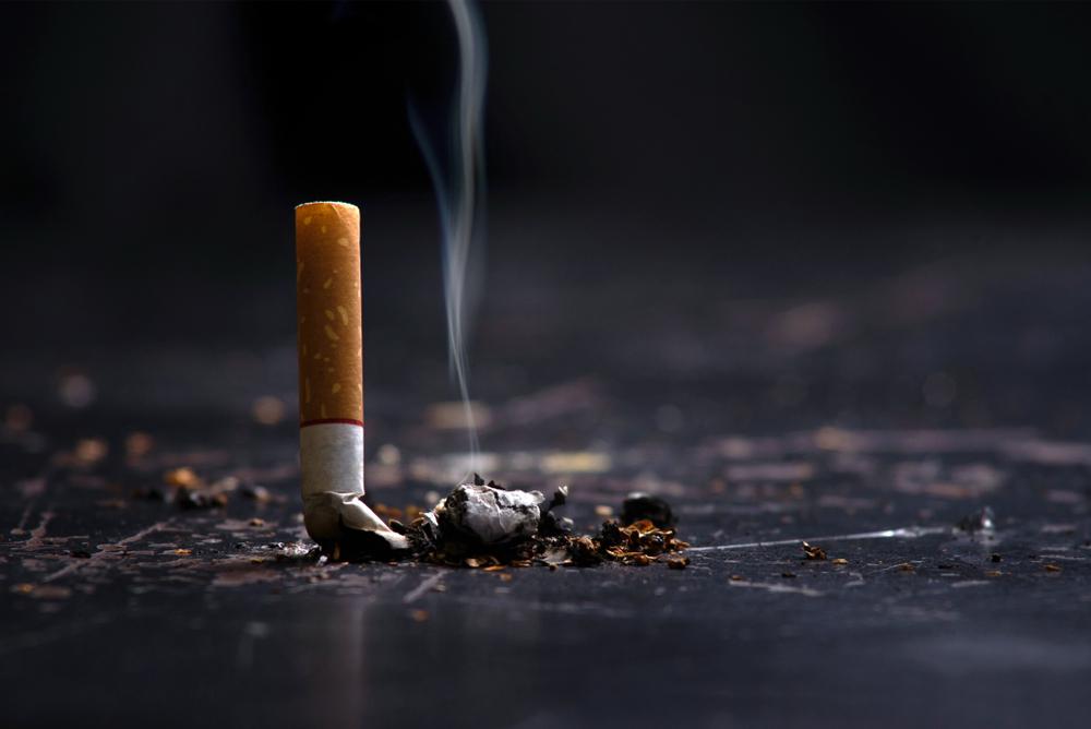 Estudo mostra que tabagismo pode aumentar risco de morte em casos de câncer de próstata (Fonte: Shutterstock)