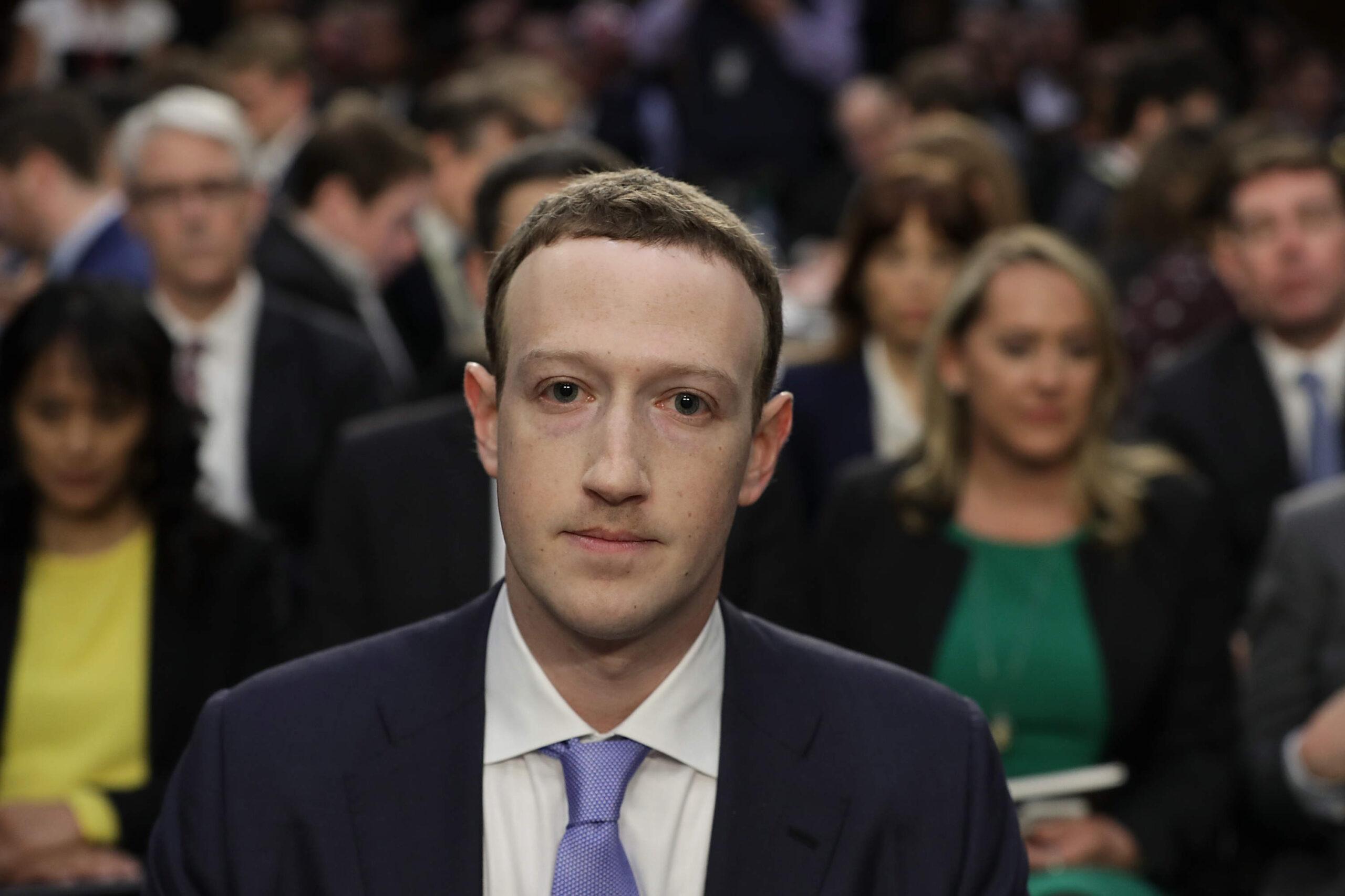 Mark Zuckerberg protagonizou um dos maiores episódios acerca da regulação de dados privados nos Estados Unidos, em 2018. (Fonte: Getty Images via New Statesman / Reprodução)