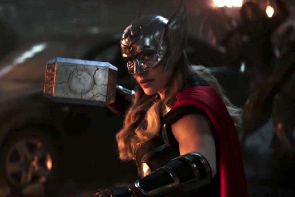 Thor 4: Natalie Portman não deve empunhar o Mjolnir por muito tempo no MCU