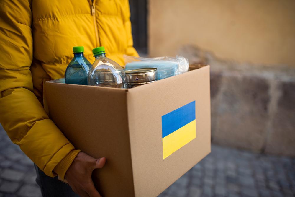 Uber ajuda a distribuir água e alimentos em cidades da Ucrânia