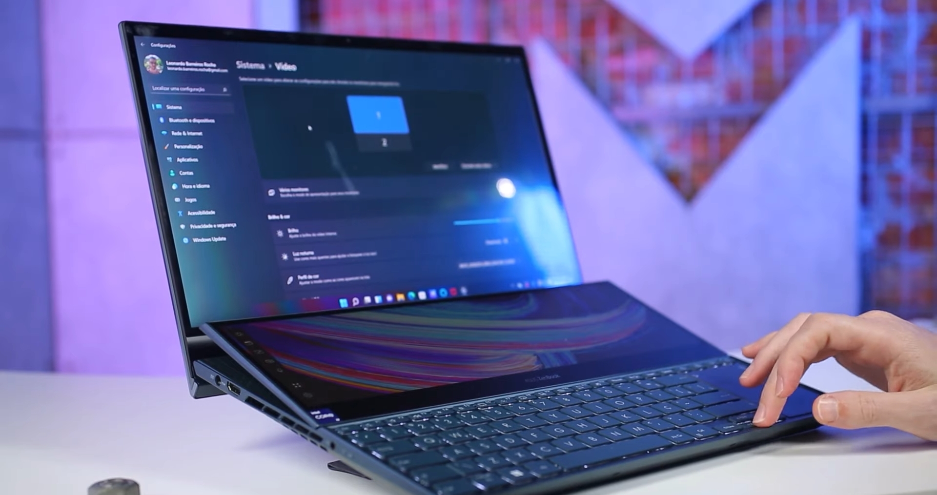 Asus
