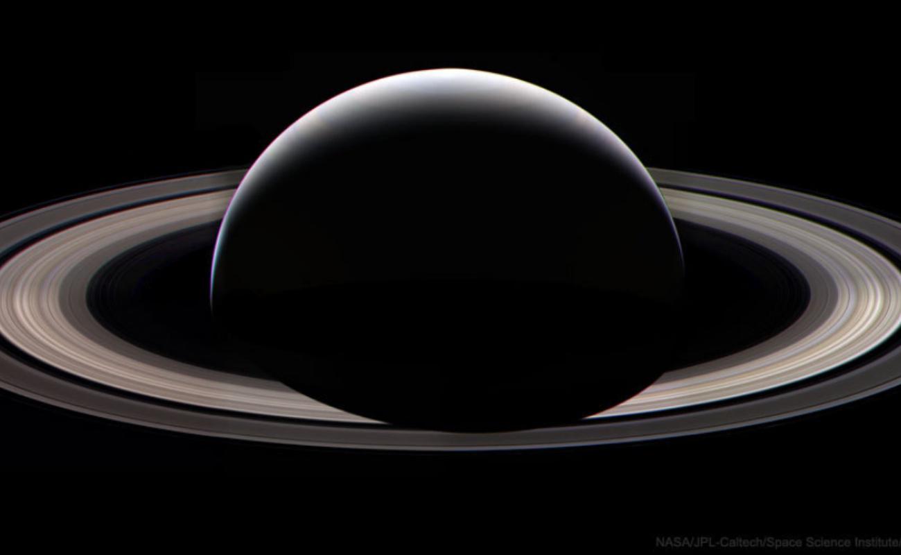 #AstroMiniBR: veja o lado oculto de Saturno!