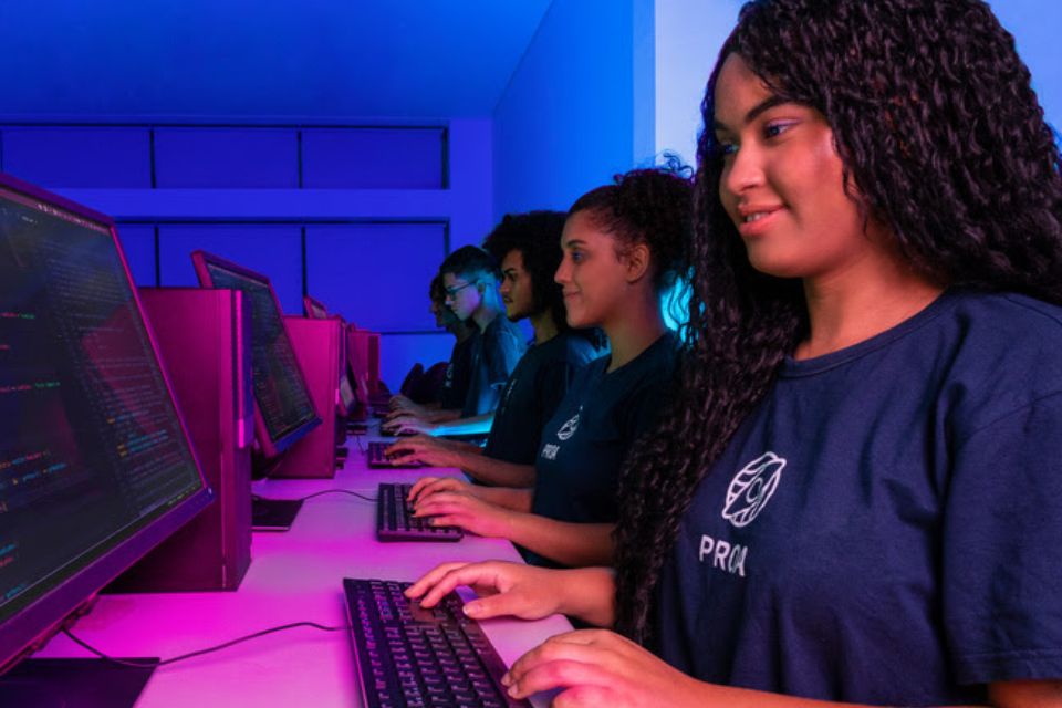 Instituto PROA abre 150 vagas para curso gratuito de programação