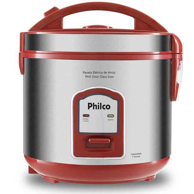 This pan makes it easy to prepare a variety of dishes, not just pilaf.