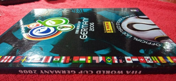 O álbum da Copa do Mundo 2006 foi o primeiro a contar com uma versão de capa dura