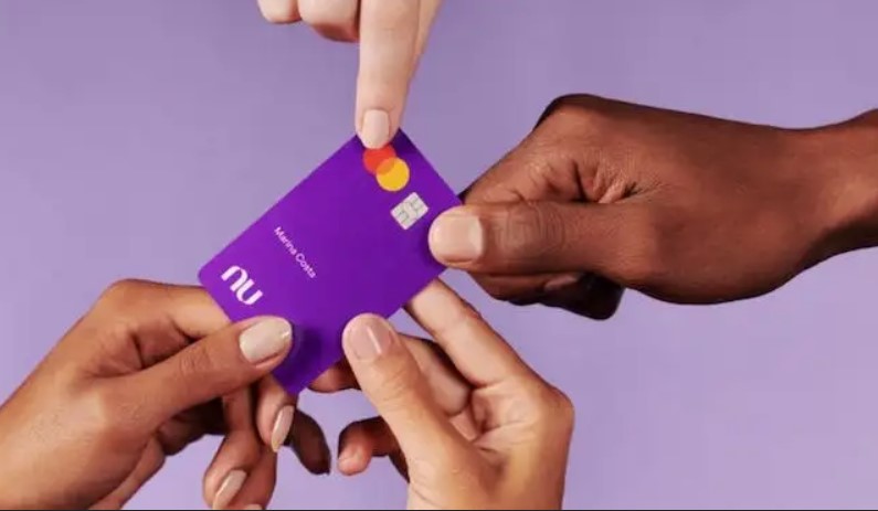 Nubank atualiza cartão de crédito com Função Construir Limite - TecMundo