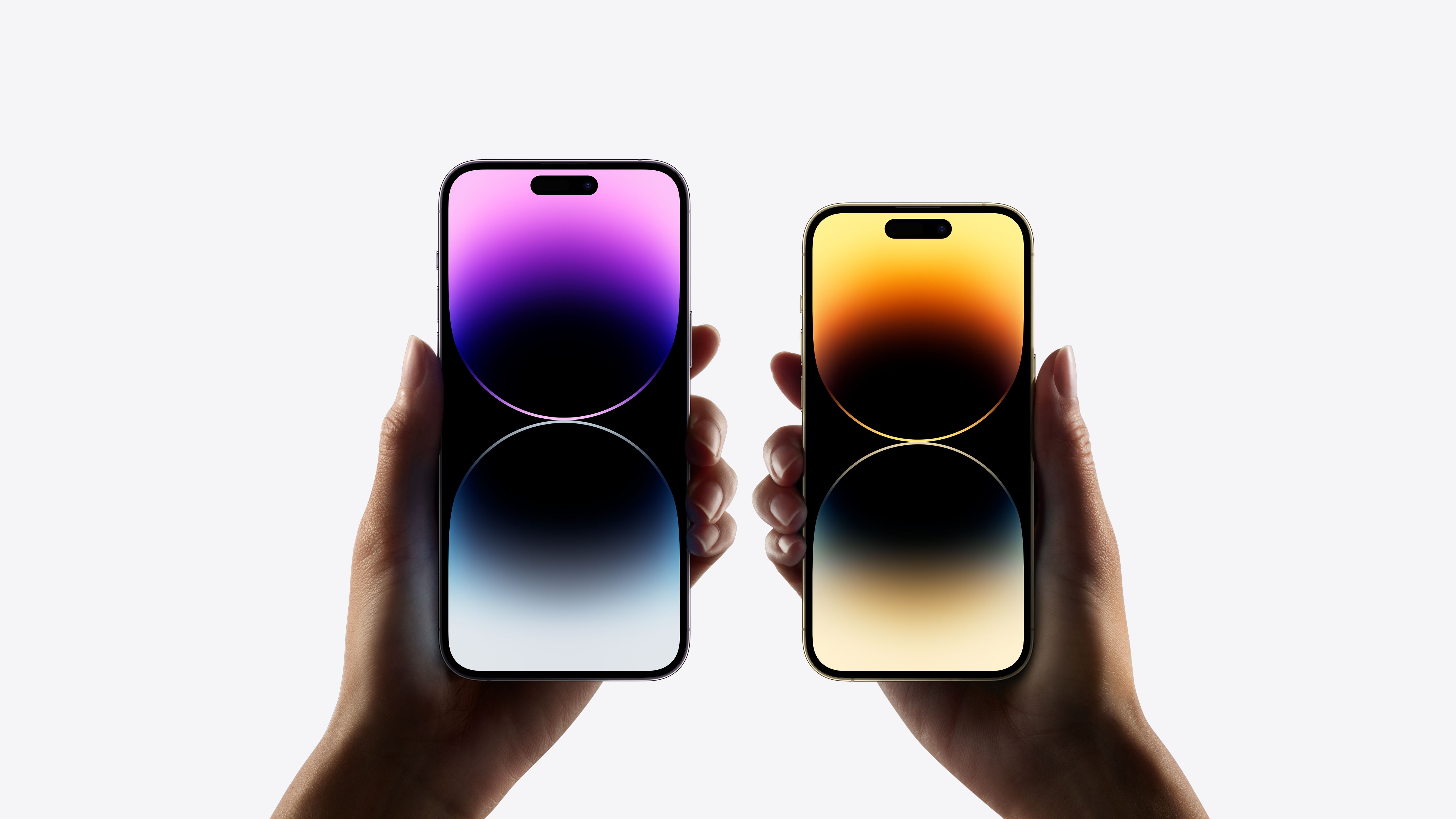 New generation smartphones are at the center of consumers' attention