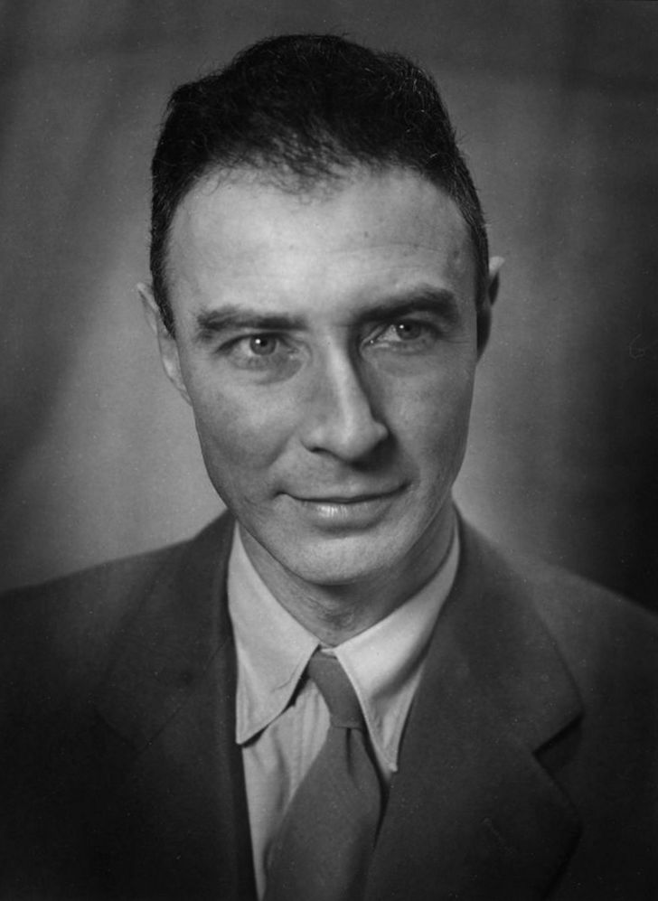 Quem Foi Robert Oppenheimer, Cientista Que Desenvolveu A Bomba Atômica ...