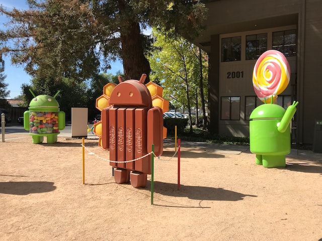 O Google deve começar limitando downloads de versões de aplicativos voltadas ao Android 6, aumentando em seguida.