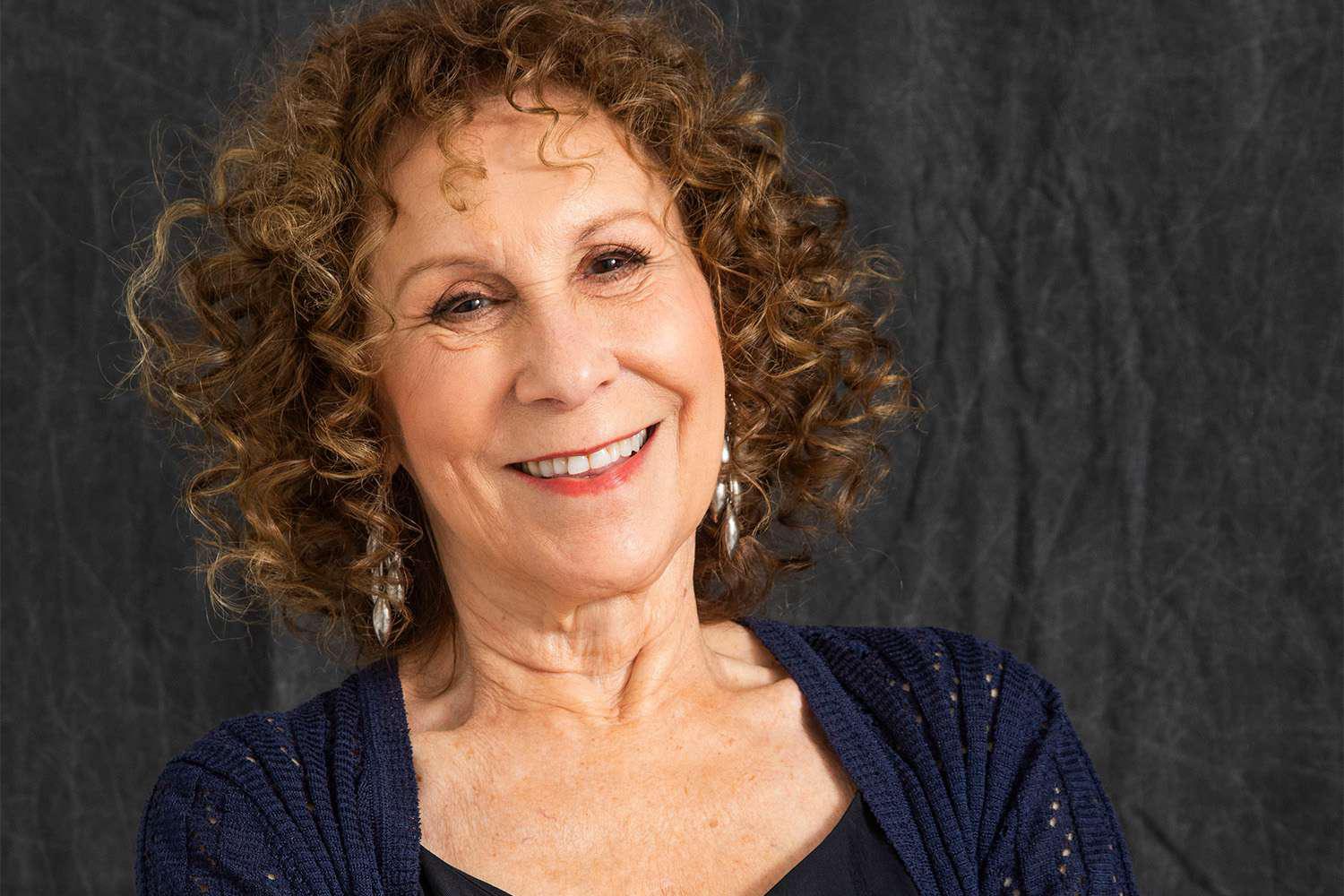 Rhea Perlman