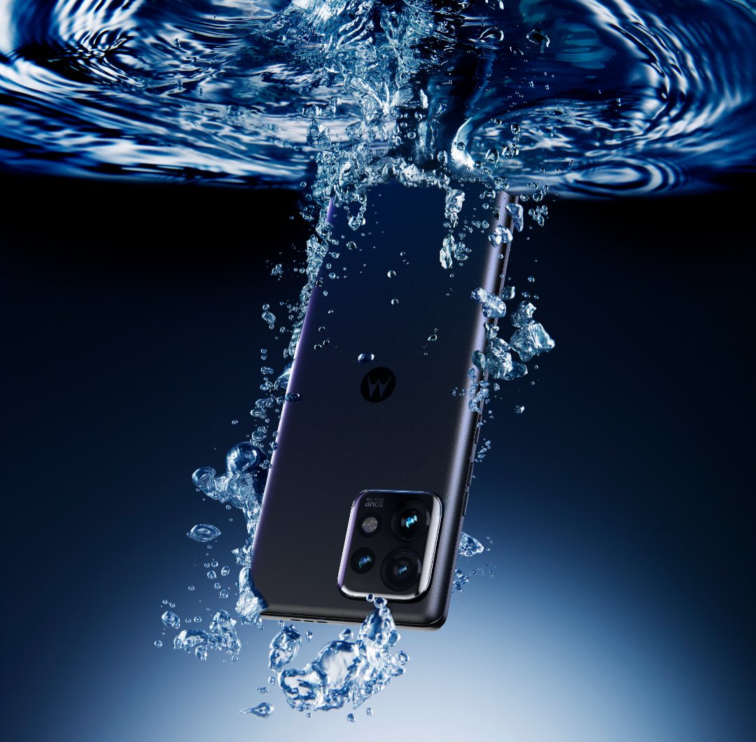 Motorola's new best-in-class could boast an extensive waterproof certification.