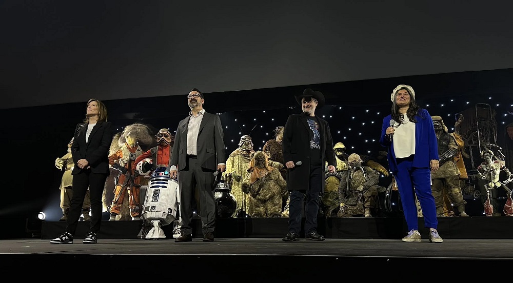 Kathleen Kennedy, James Mangold, Dave Filoni e Sharmeen Obaid-Chinoy durante o Star Wars Celebration Europe 2023. (Disney/Reprodução)