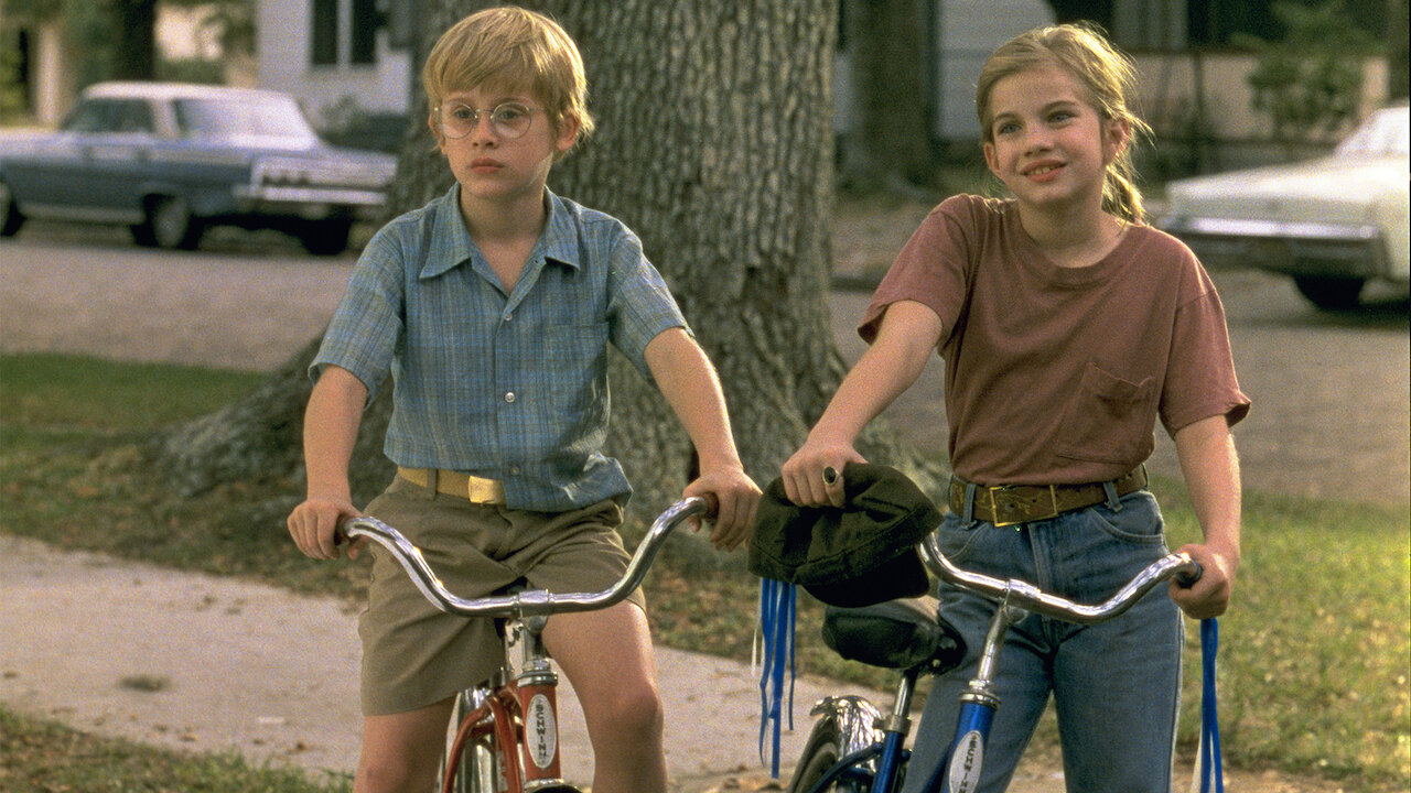 Macaulay Culkin e Anna Chlumsky em Meu Primeiro Amor (1980).