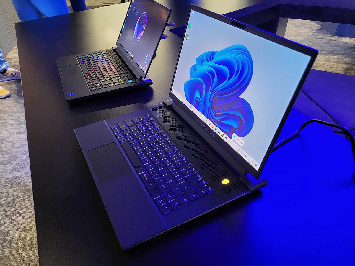 Dell Alienware M16
