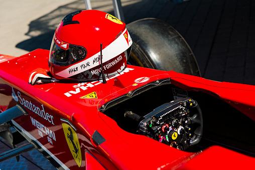 Outro aspecto crucial tanto na Fórmula 1 em Mônaco quanto na Indy 500 é a tecnologia dos motores.