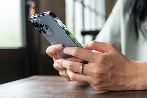 Autofill your passwords with iOS 17 (GettyImages/Playback)