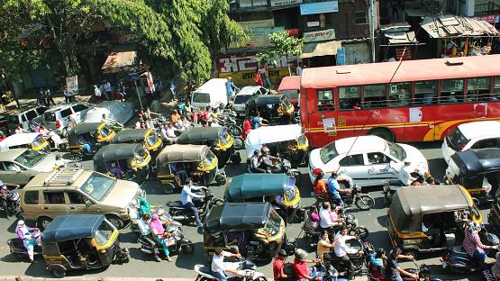 OMS estima que 150 mil pessoas morram por ano na Índia no trânsito. (Fonte: GettyImages/Reprodução)