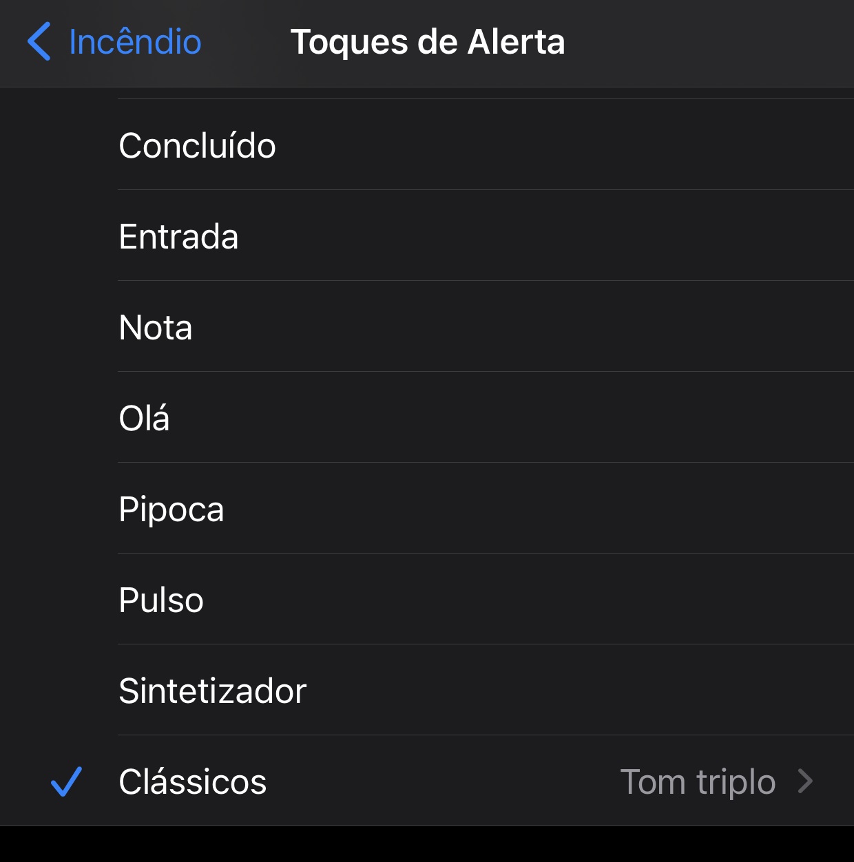 Você pode usar toques nativos do iPhone, ou até mesmo outros importados para o aparelho