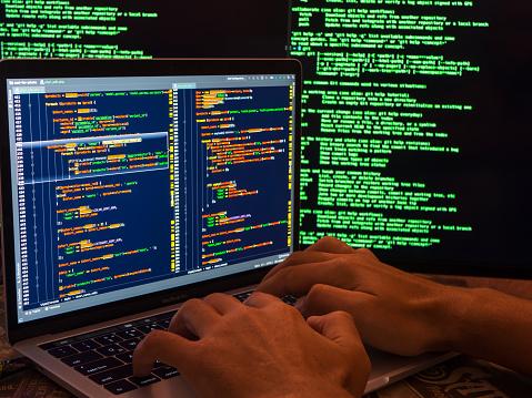 O que é linguagem de programação? Conheça as principais - TecMundo