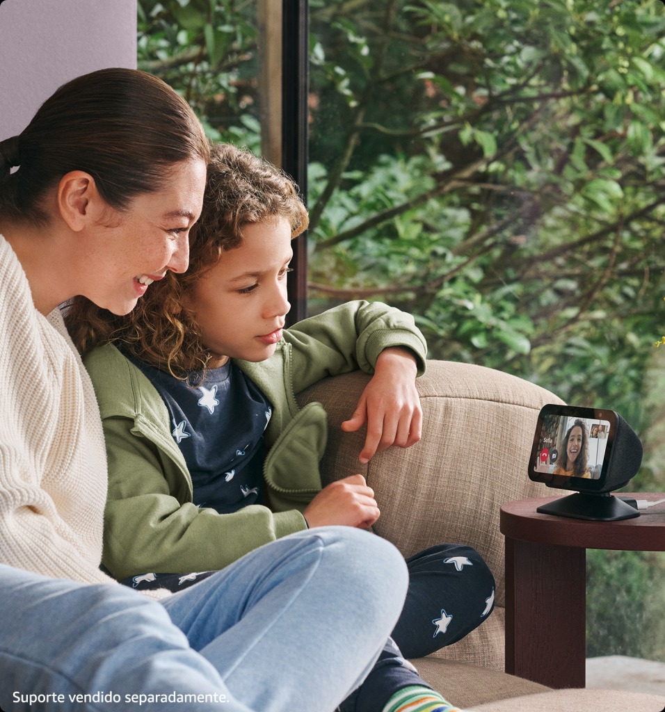 The new Echo Show 5 has gained an additional microphone.