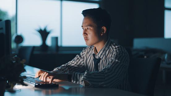 Existem diversas questões a serem vistas para considerar novas leis sobre a utilização de inteligências artificiais, como o Chat GPT.(Getty Images/Reprodução)